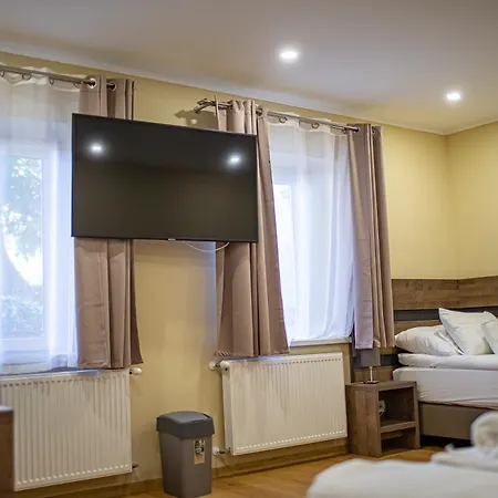 Om Aparthotel